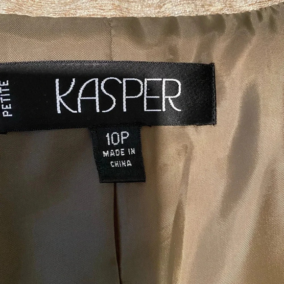 NWT Kasper Light Brown/ beige Three pieces Skirt Suit. Size 10 PETITE. - Picture 6 of 16